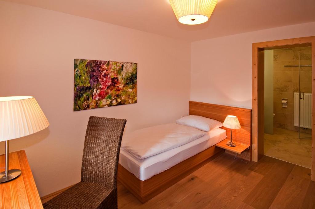 Gastehaus Schloss Bernau Hotel Fischlham Ruang foto